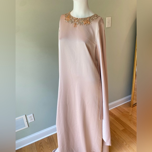 $980 TERI JON BY RICKIE FREEMAN Satin Maxi Dress In Blush. Size 10 - Picture 5 of 12